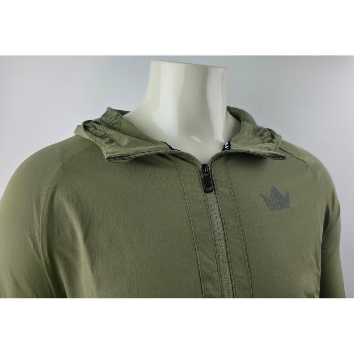 The storm training suit olive green